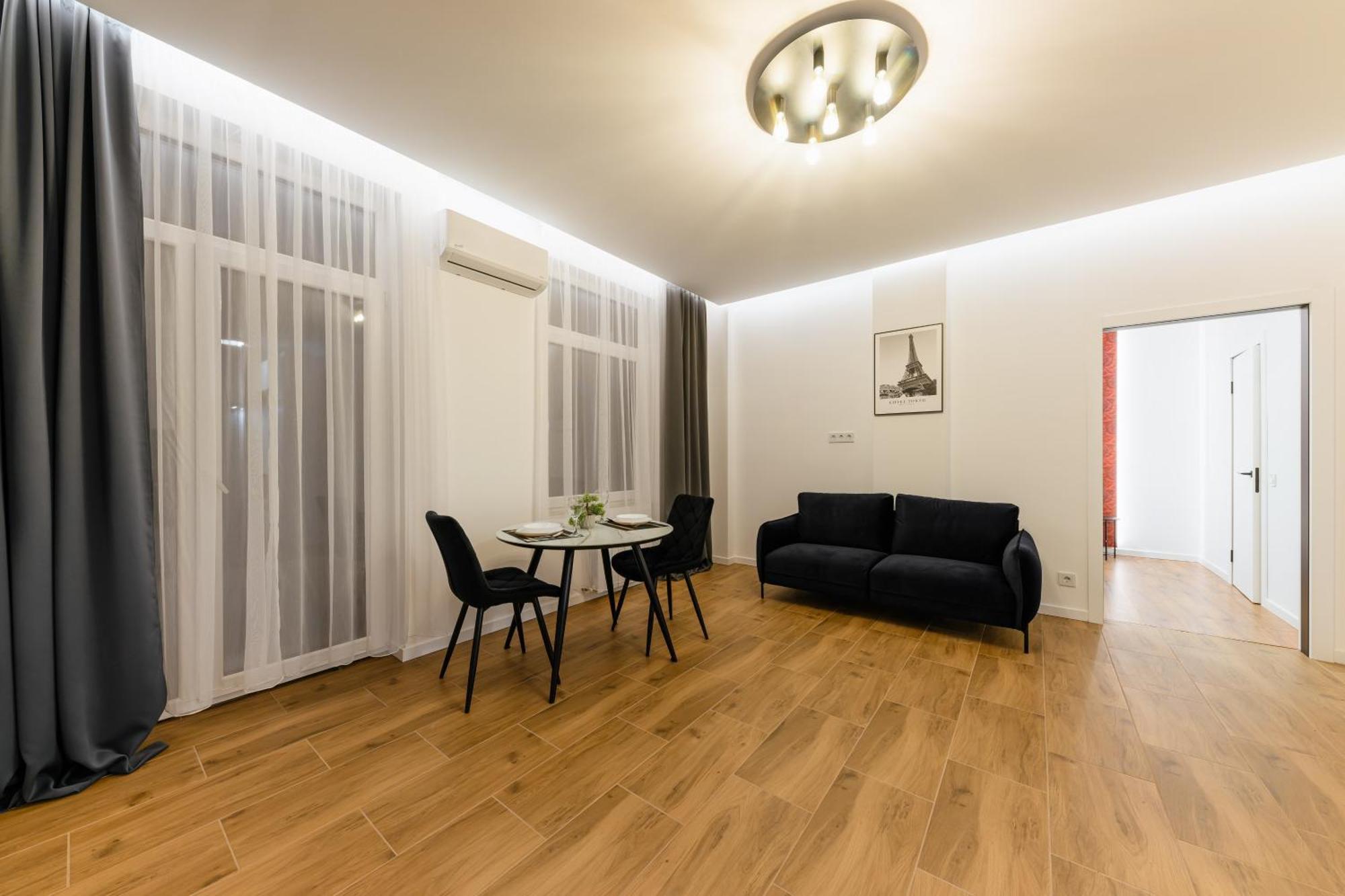 Luxury Apartments Laborca อุชโฮรอด ภายนอก รูปภาพ